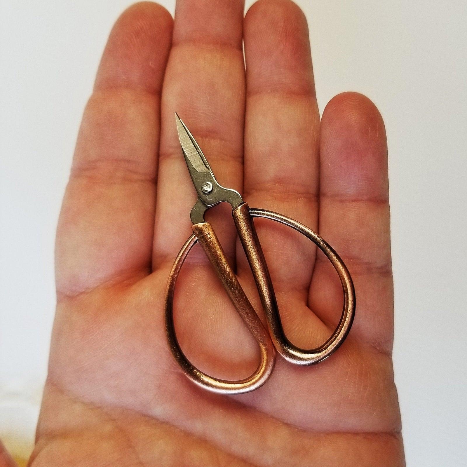 Sullivan's Heirloom Petites Copper Embroidery Scissors 2.25"